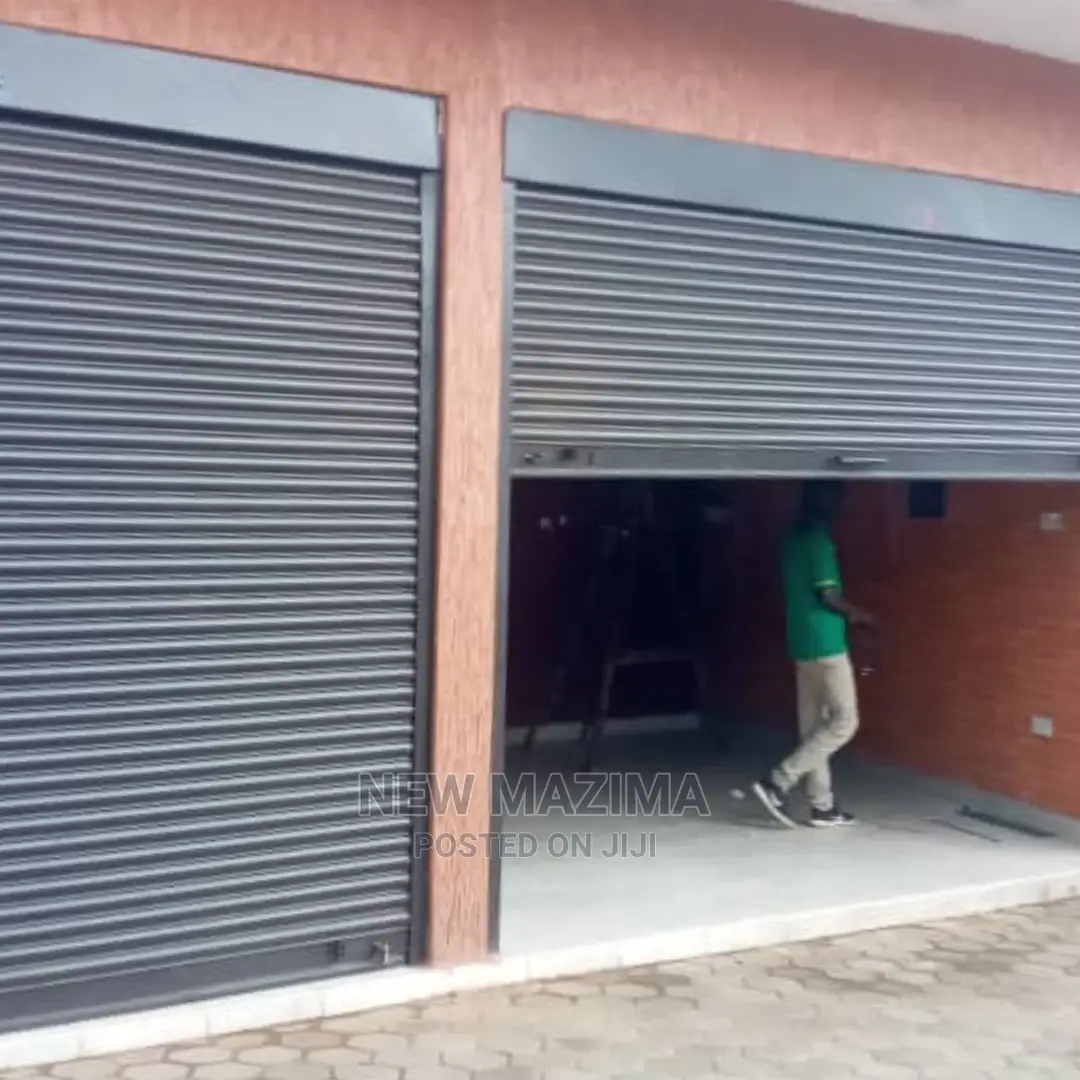 Very Busy Commercial Shops For Rent Inheart Of Kansanga Town in Division A
