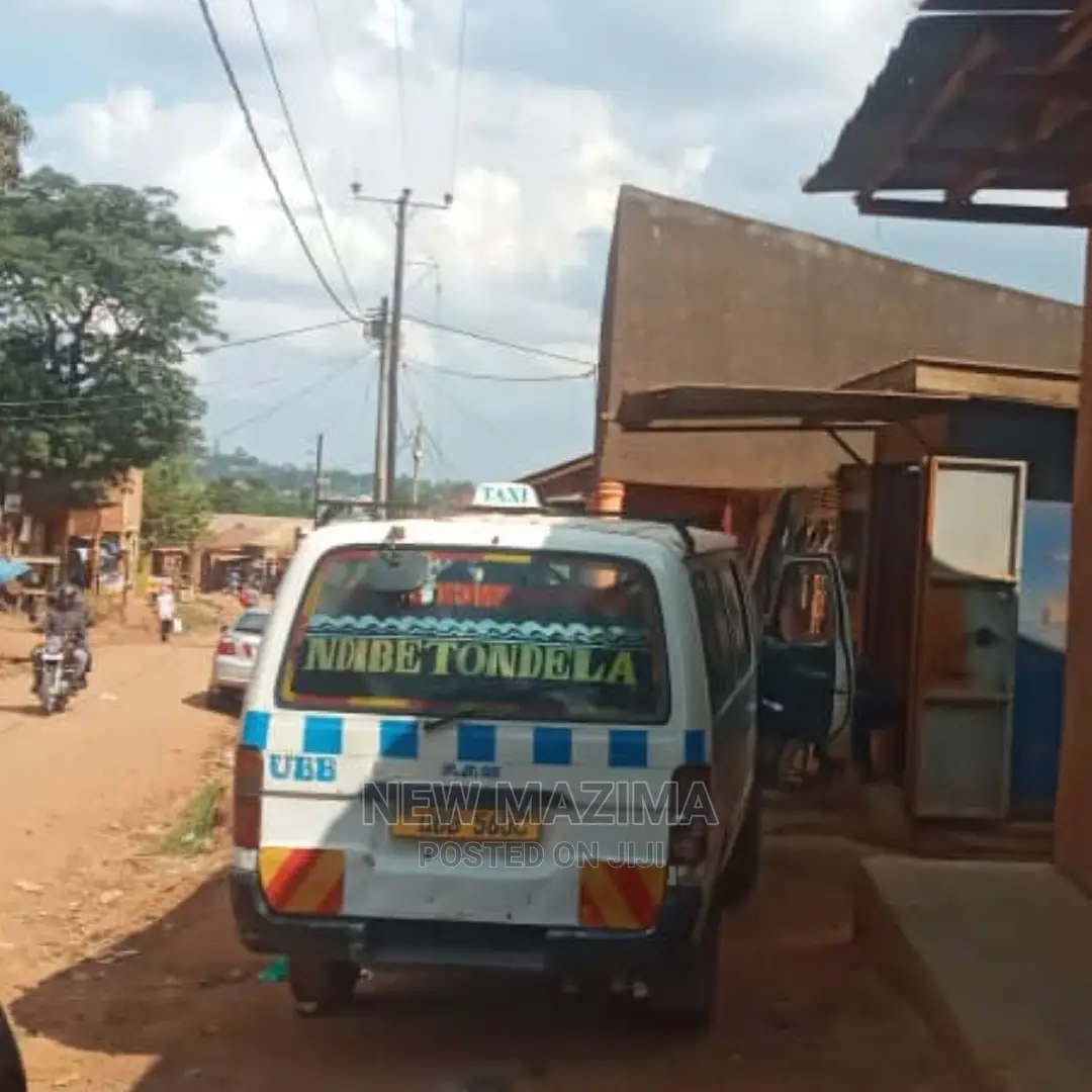 Very Busy Commercial Three Shops Onquicksale in Kawanda Town in Division A