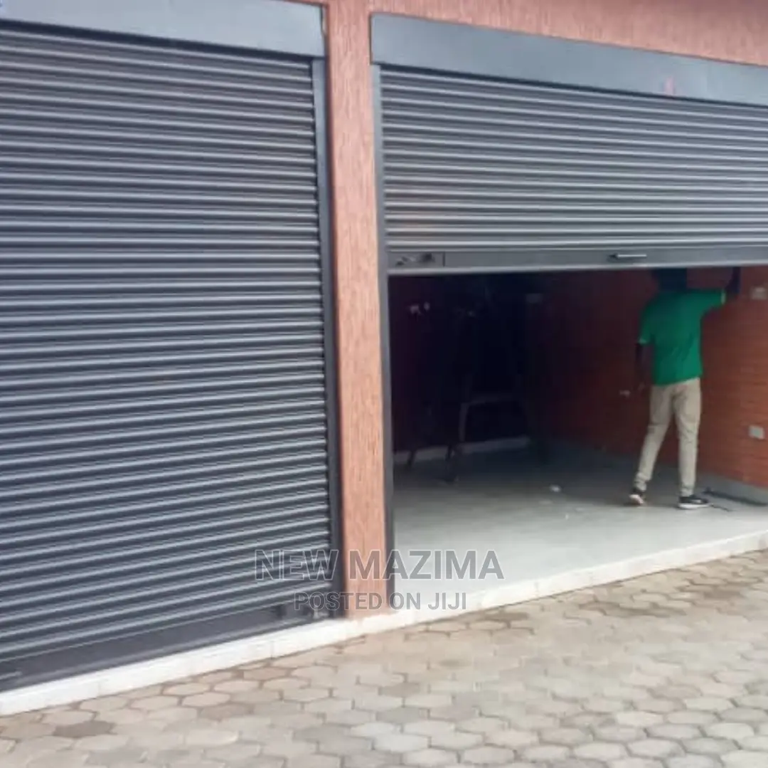 Very Busy Commercial Shops For Rent Inheart Of Kansanga Town in Division A