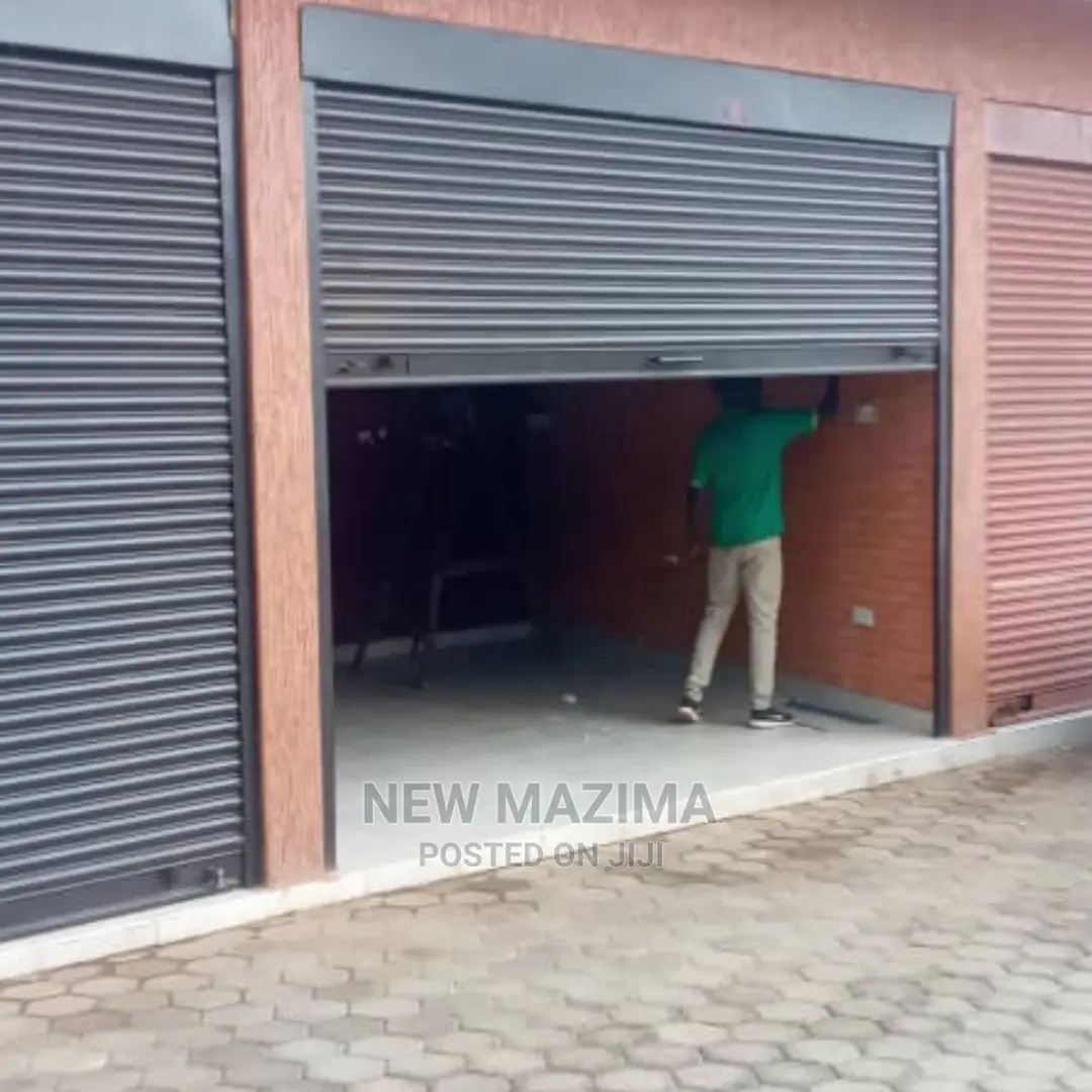 Very Busy Commercial Shops For Rent Inheart Of Kansanga Town in Division A