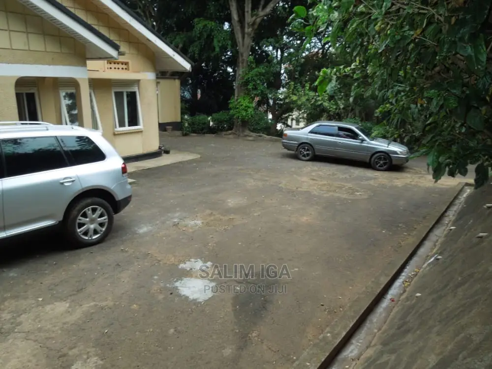 3bdrm Duplex in Kololo Property, Central Division for Rent in Central Division