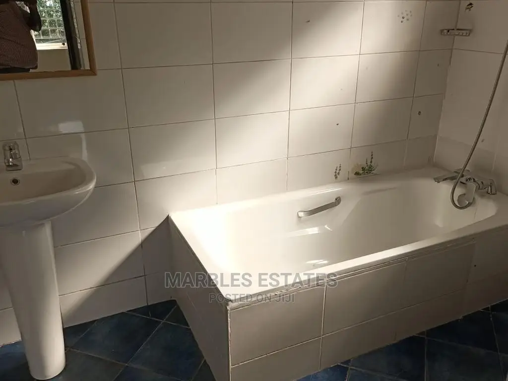 4bdrm House in Muyenga, Central Division for Rent in Central Division