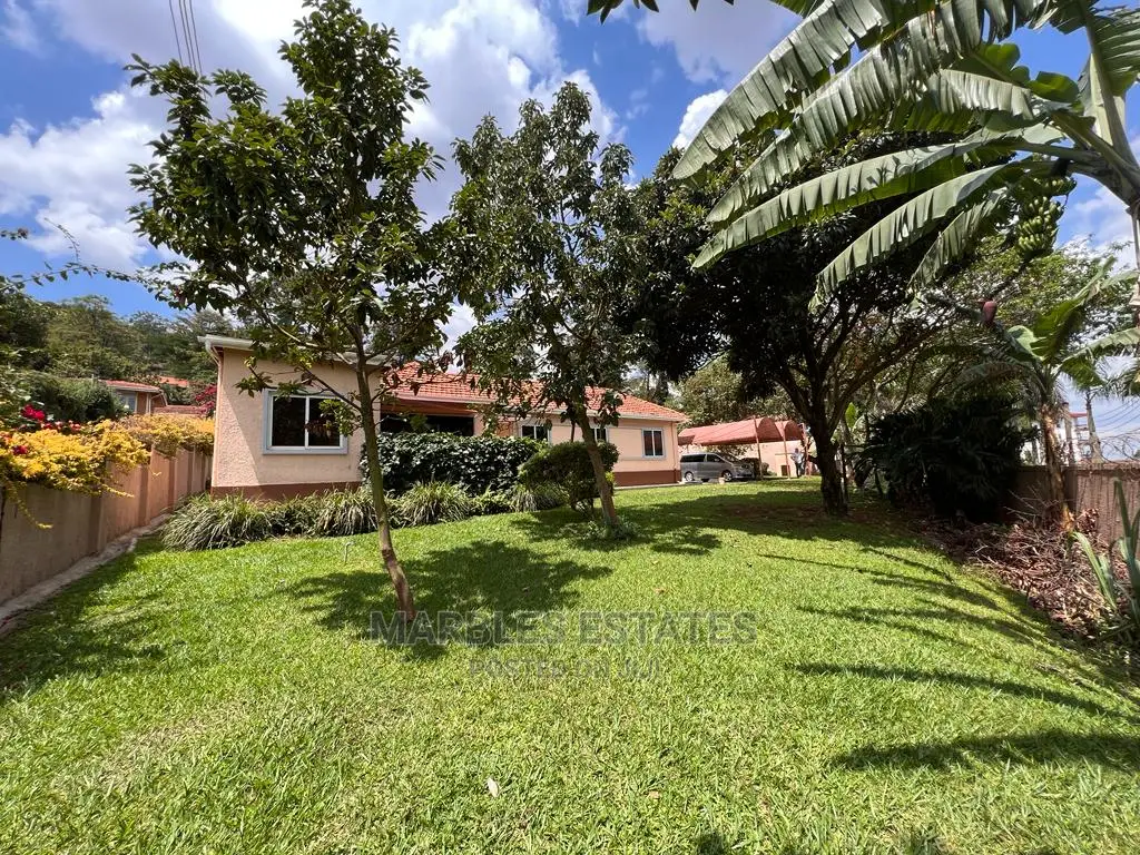 4bdrm Bungalow in Mbuya, Central Division for Rent in Central Division