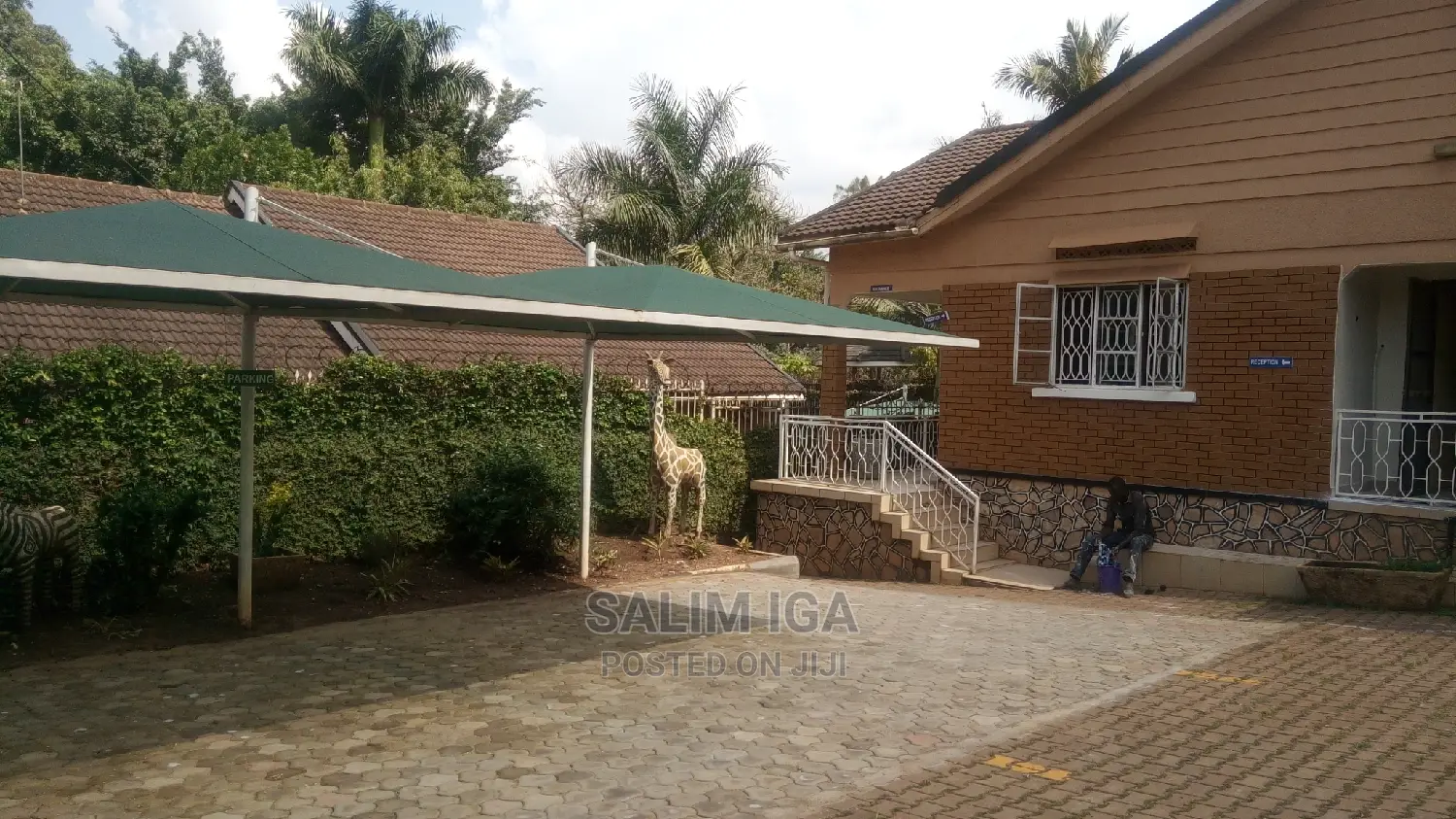 4bdrm Chalet in Kololo Property, Central Division for Rent in Central Division