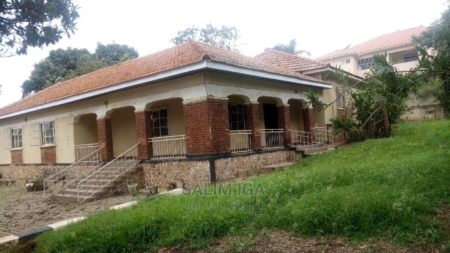 4bdrm Bungalow in Kololo Property, Central Division for Rent in Central Division