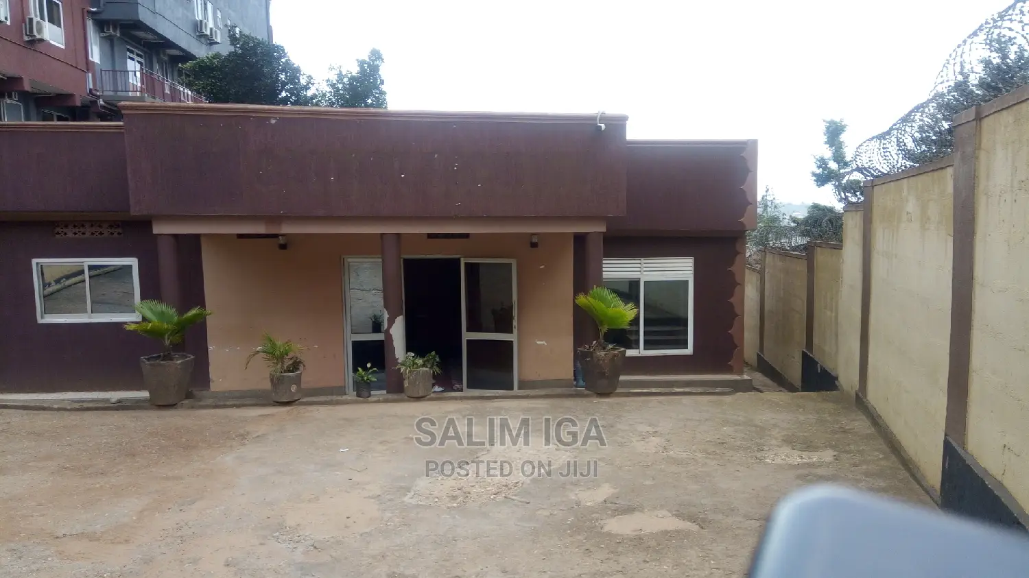 3bdrm Bungalow in Kololo Property, Central Division for Rent in Central Division