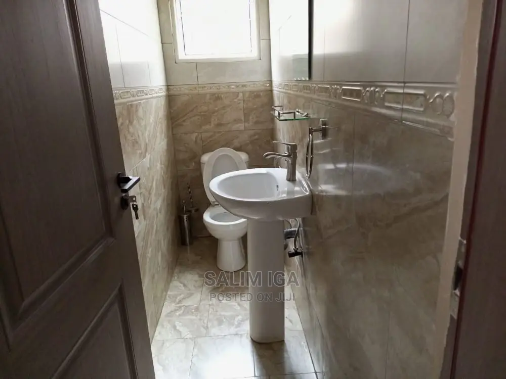 4bdrm Duplex in Kololo Property, Central Division for Rent in Central Division