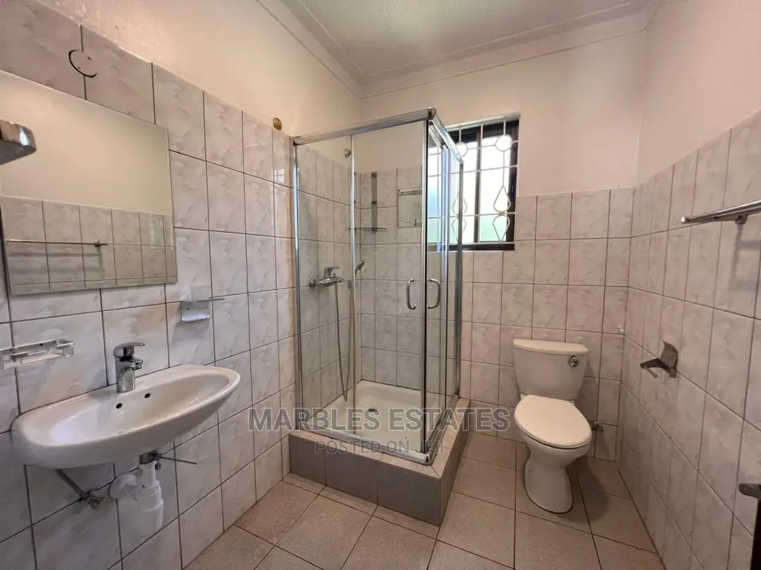 4bdrm House in Bugoloobi, Central Division for Rent in Central Division