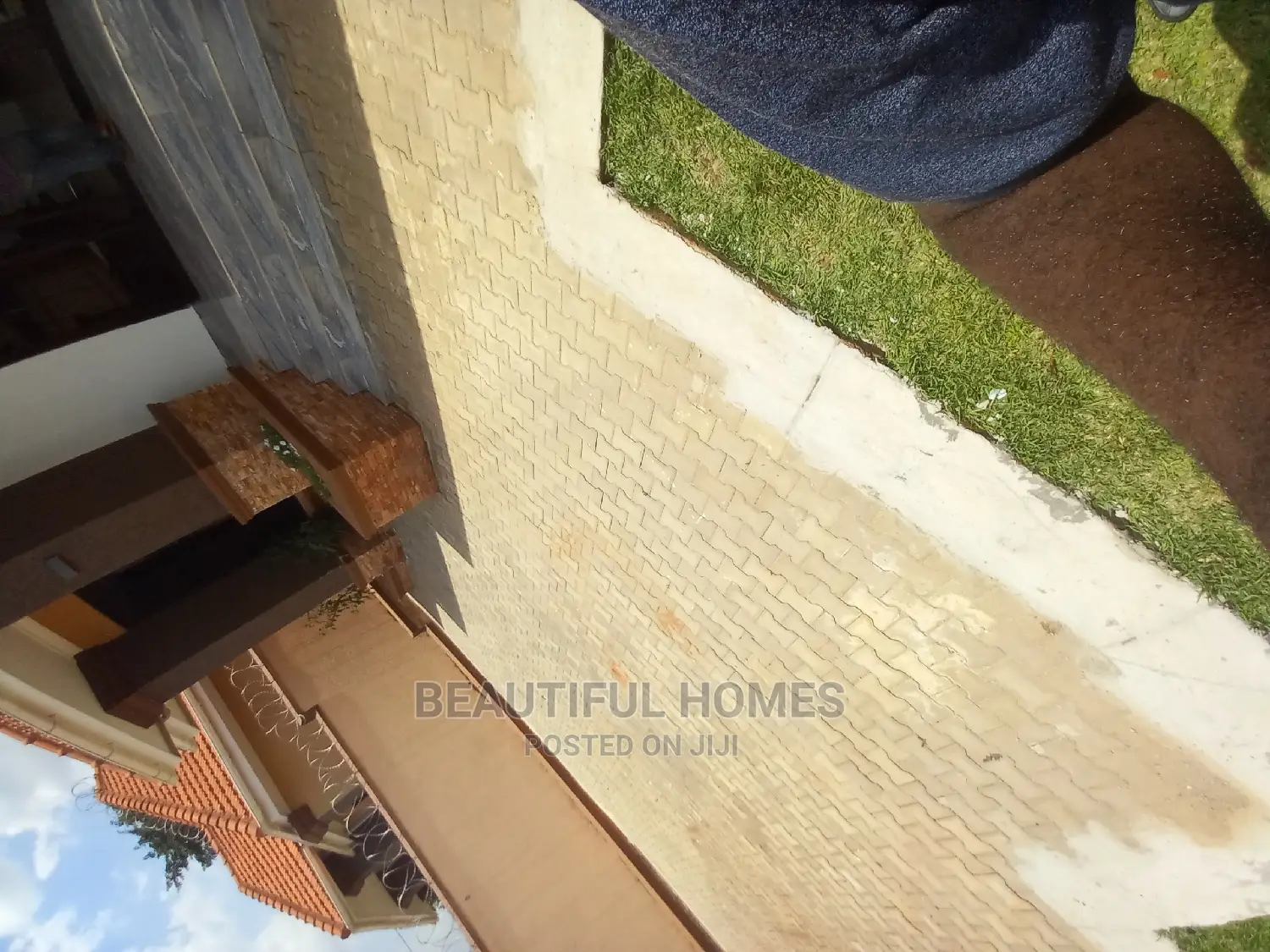 Furnished 4bdrm House in Kisaasi Corporate, Central Division for Sale in Central Division