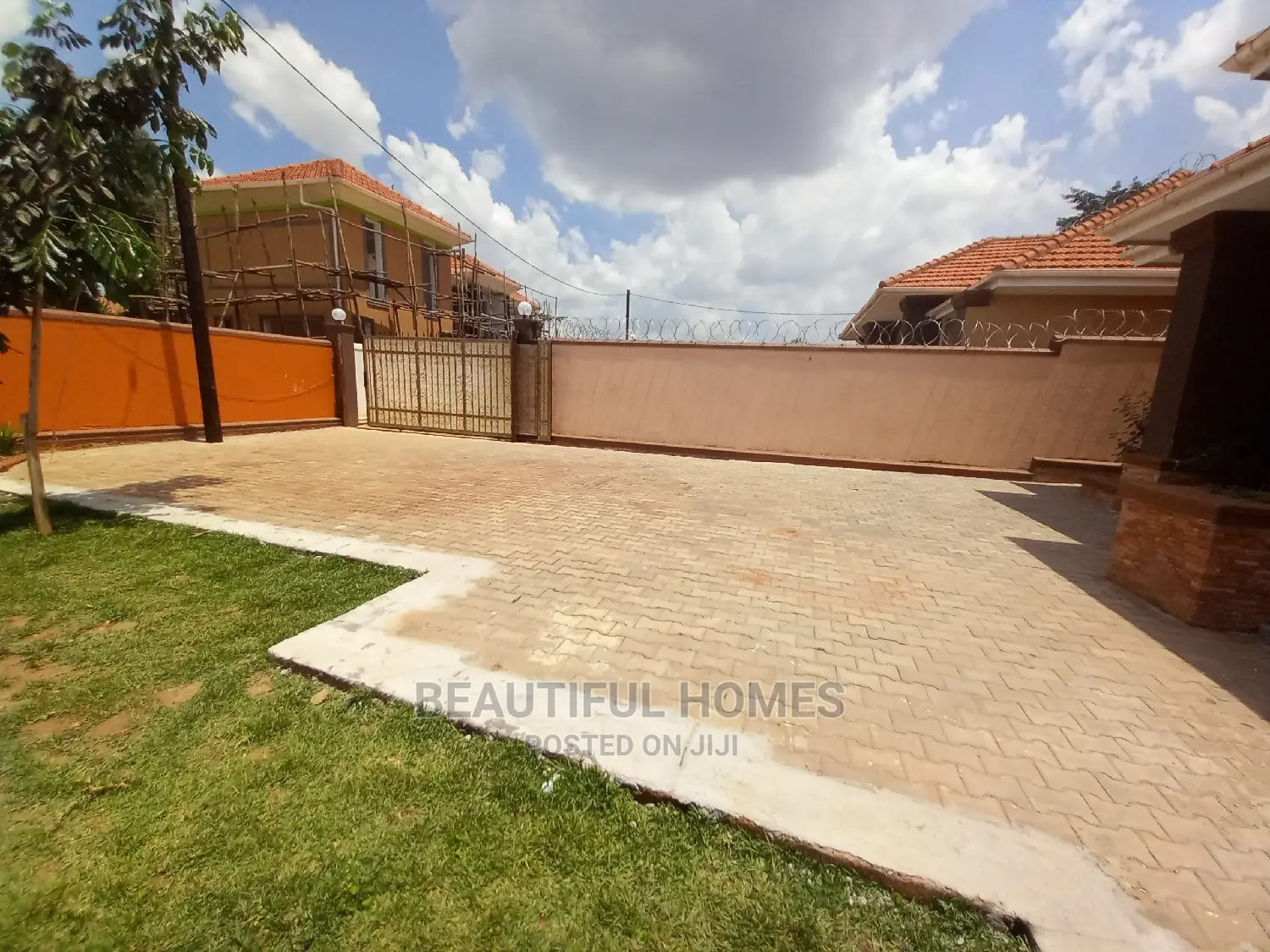 Furnished 4bdrm House in Kisaasi Corporate, Central Division for Sale in Central Division