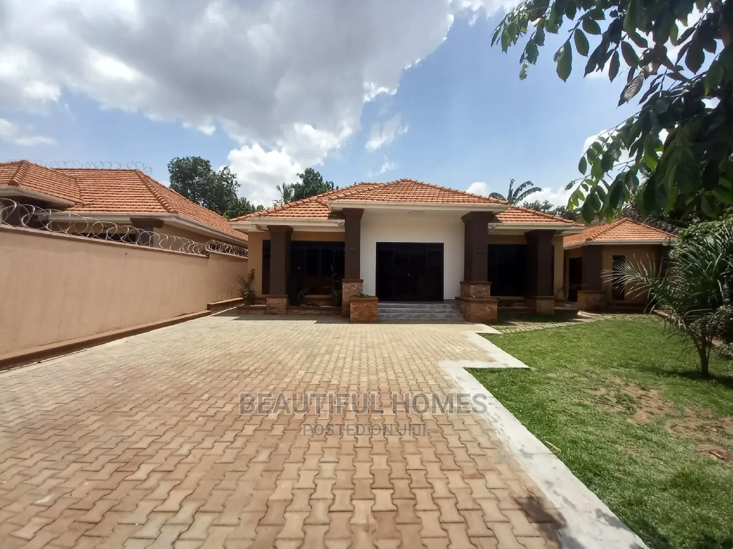 Furnished 4bdrm House in Kisaasi Corporate, Central Division for Sale in Central Division