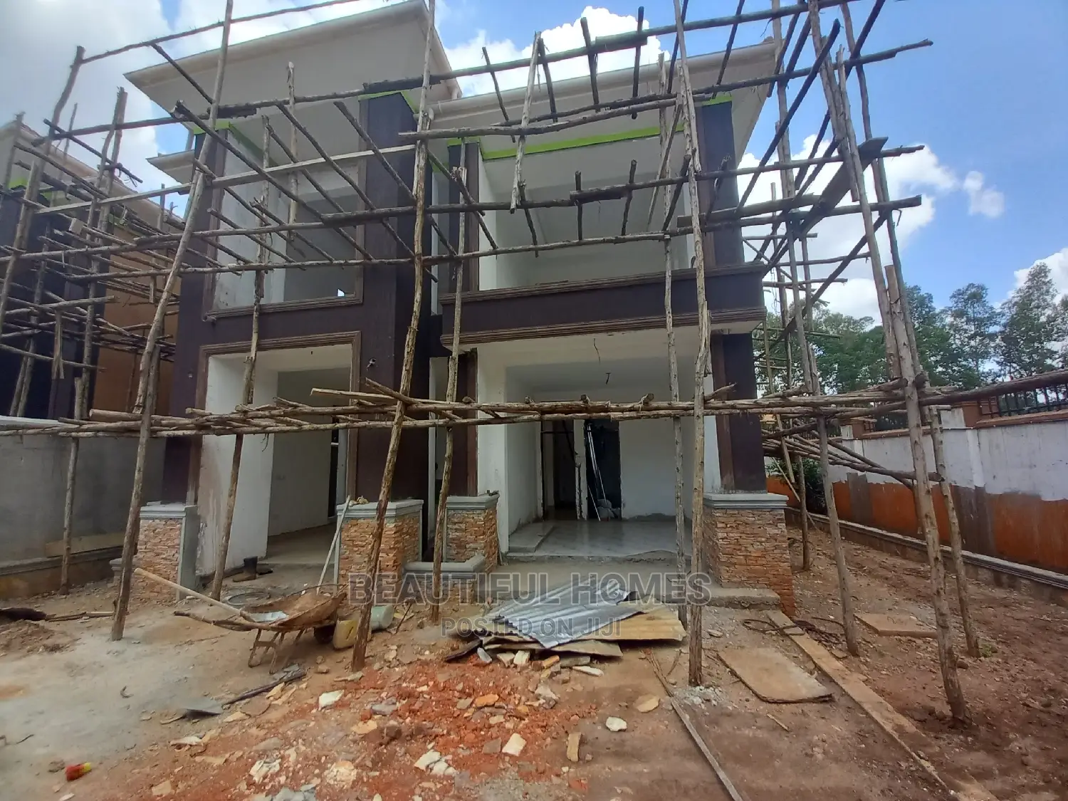 Furnished 5bdrm House in Kisaasi, Central Division for Sale in Central Division
