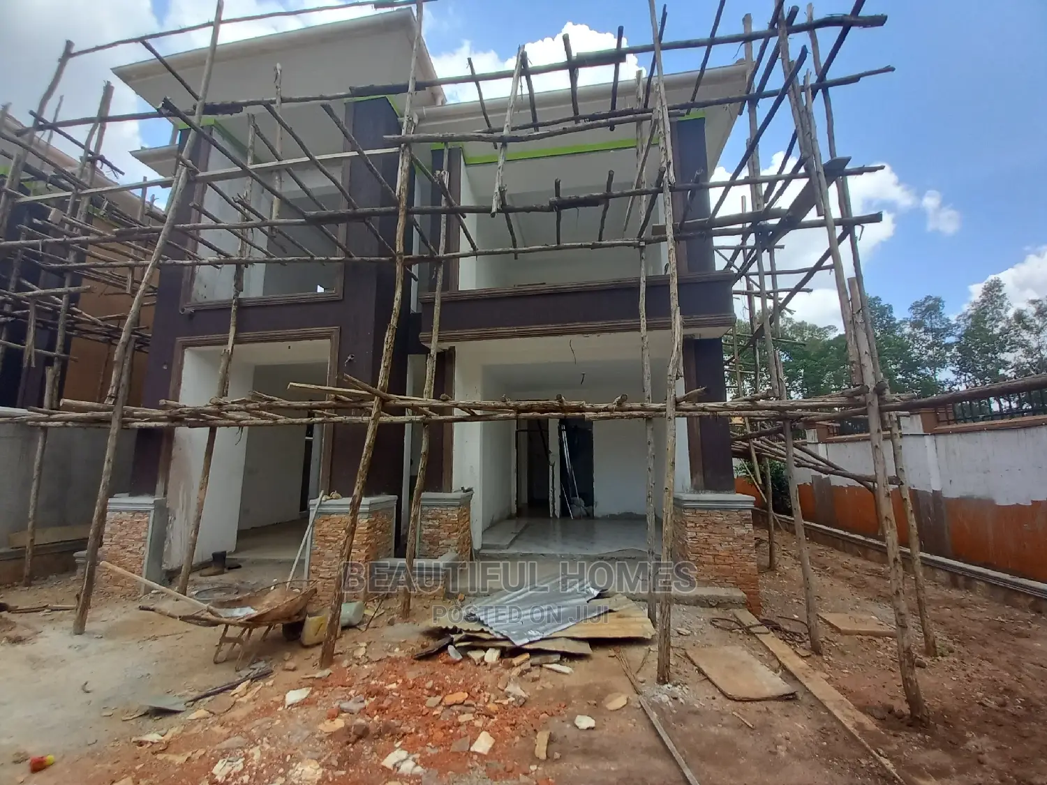 Furnished 5bdrm House in Kisaasi, Central Division for Sale in Central Division