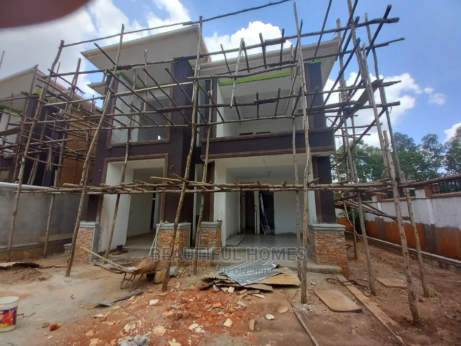 Furnished 4bdrm Duplex in Kisaasi, Central Division for Sale in Central Division