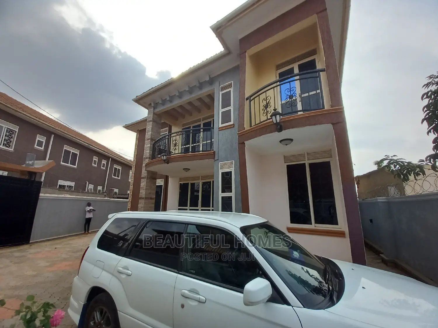 Furnished 5bdrm House in Kira, Central Division for Sale in Central Division