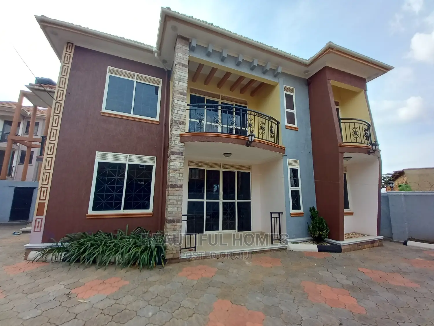 Furnished 5bdrm House in Kira Posh for Sale in Kira
