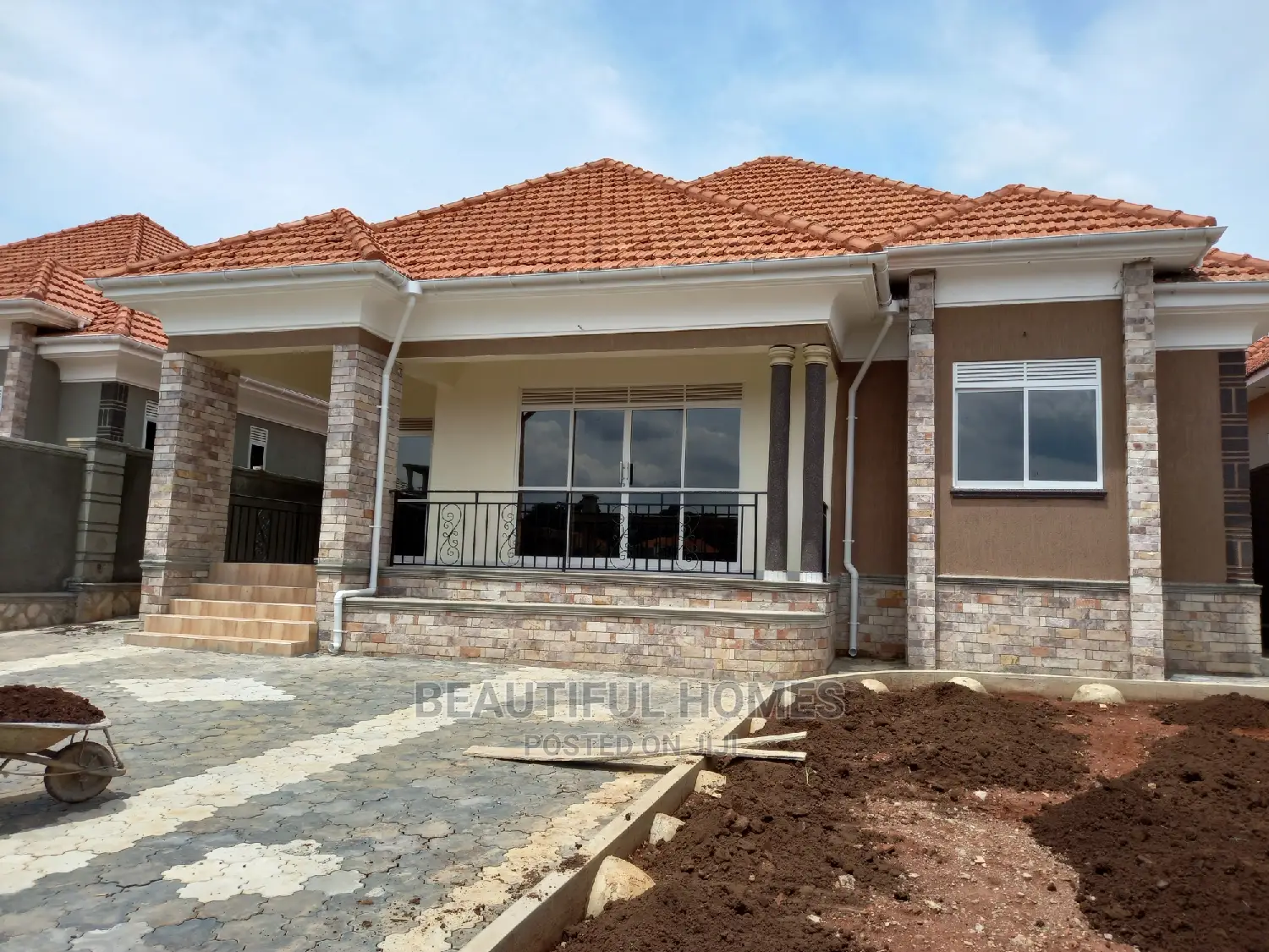 Furnished 4bdrm Bungalow in Kira for Sale in Kira