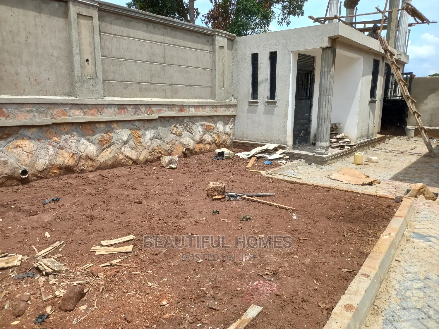 Furnished 4bdrm Bungalow in Kira for Sale in Kira