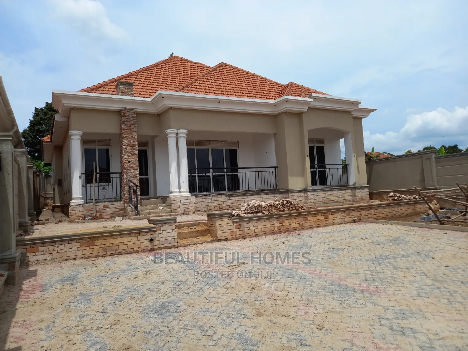 Furnished 4bdrm Bungalow in Kira Well Planned for Sale in Kira