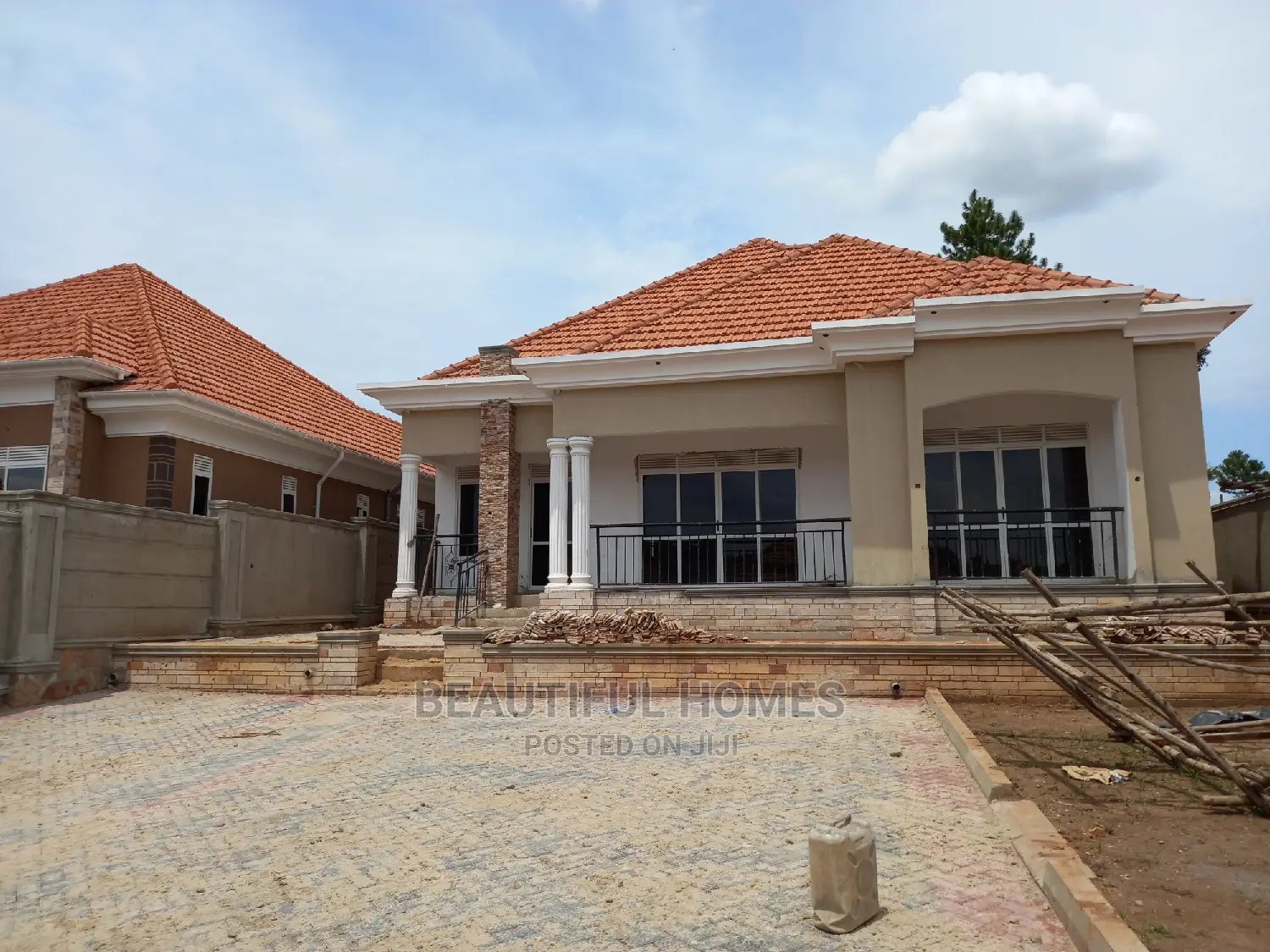 Furnished 4bdrm House in Kira for Sale in Kira