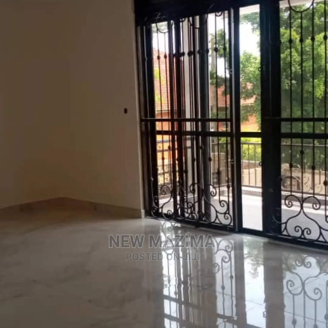 5bdrm House in Muyenga, Division a for Sale in Division A