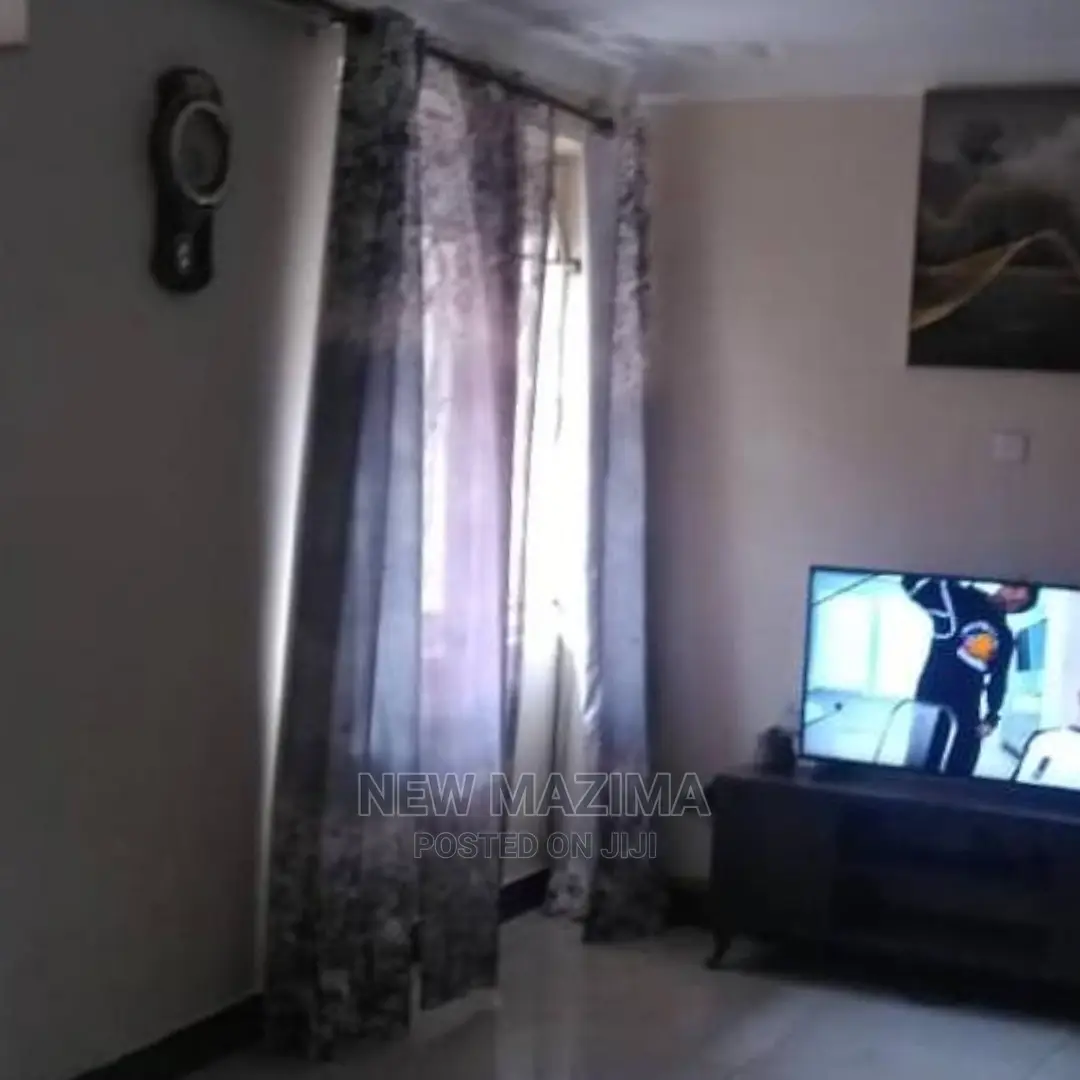5bdrm House in Jomayi Nalumunye, Division a for Sale in Division A