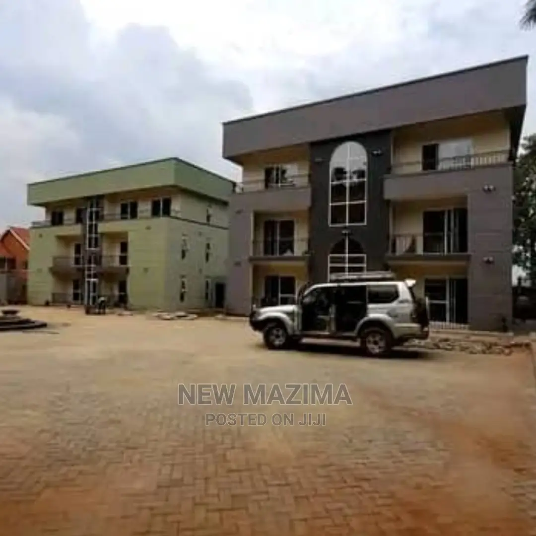 6bdrm Block of Flats in Muyenga Heights, Division a for Sale in Division A
