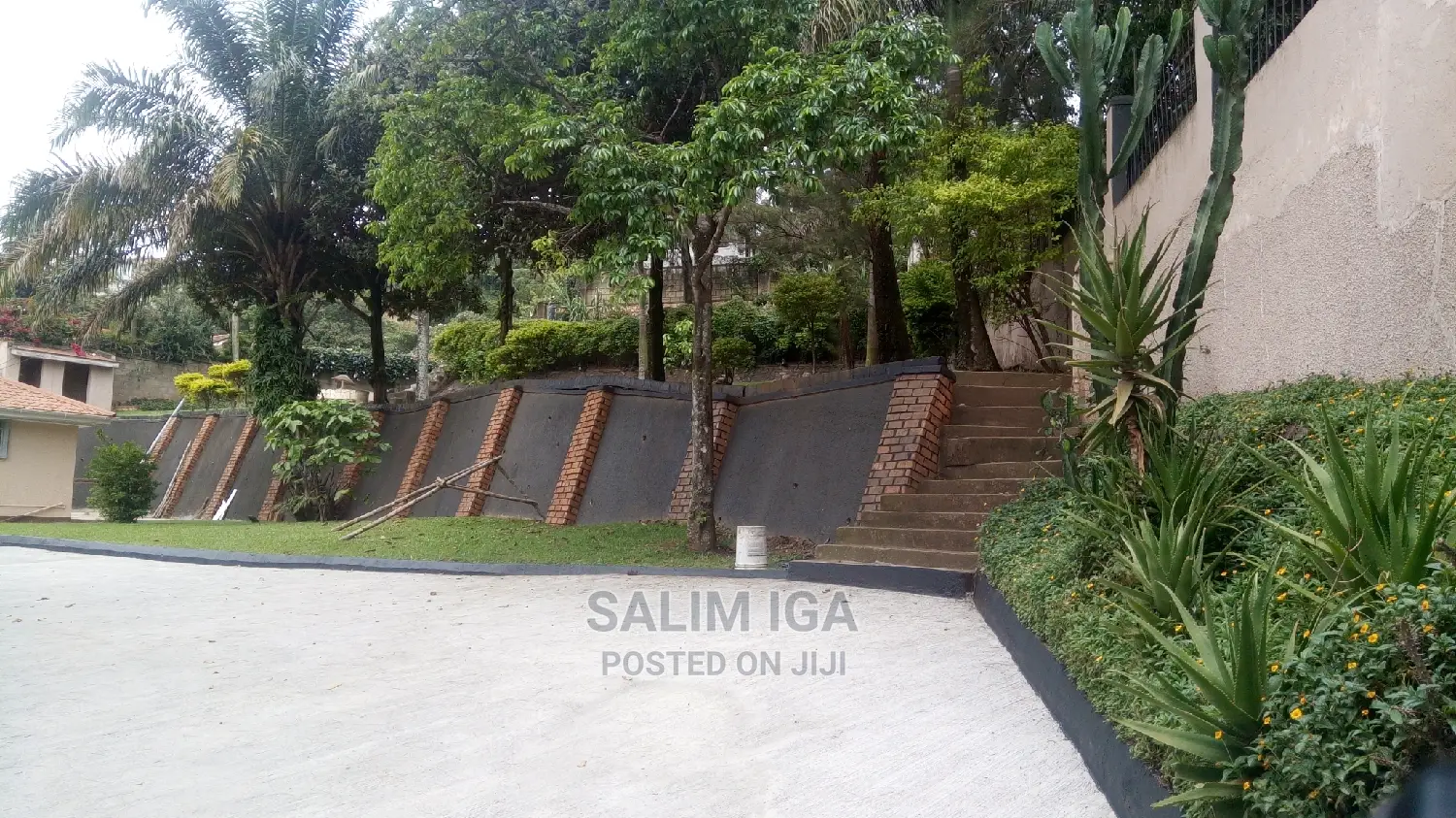 4bdrm Bungalow in Kololo Property, Central Division for Rent in Central Division