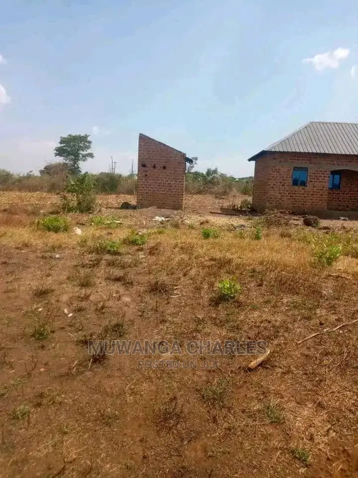 Plot's for Sale at Busika Gayaza Road in Central Division