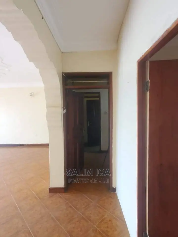 4bdrm Duplex in Kololo Property, Central Division for Sale in Central Division