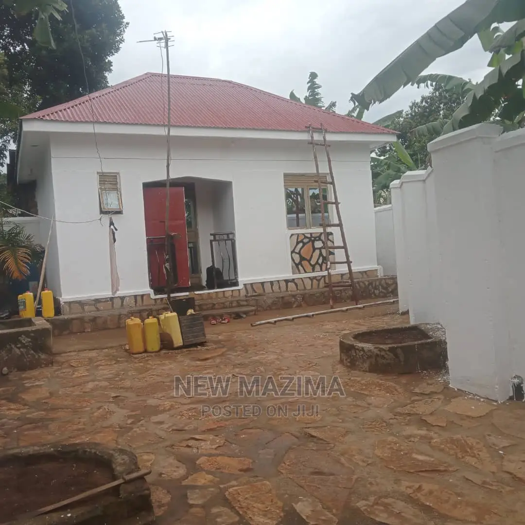 1bdrm House in Buloba Bulenga, Division a for Sale in Division A