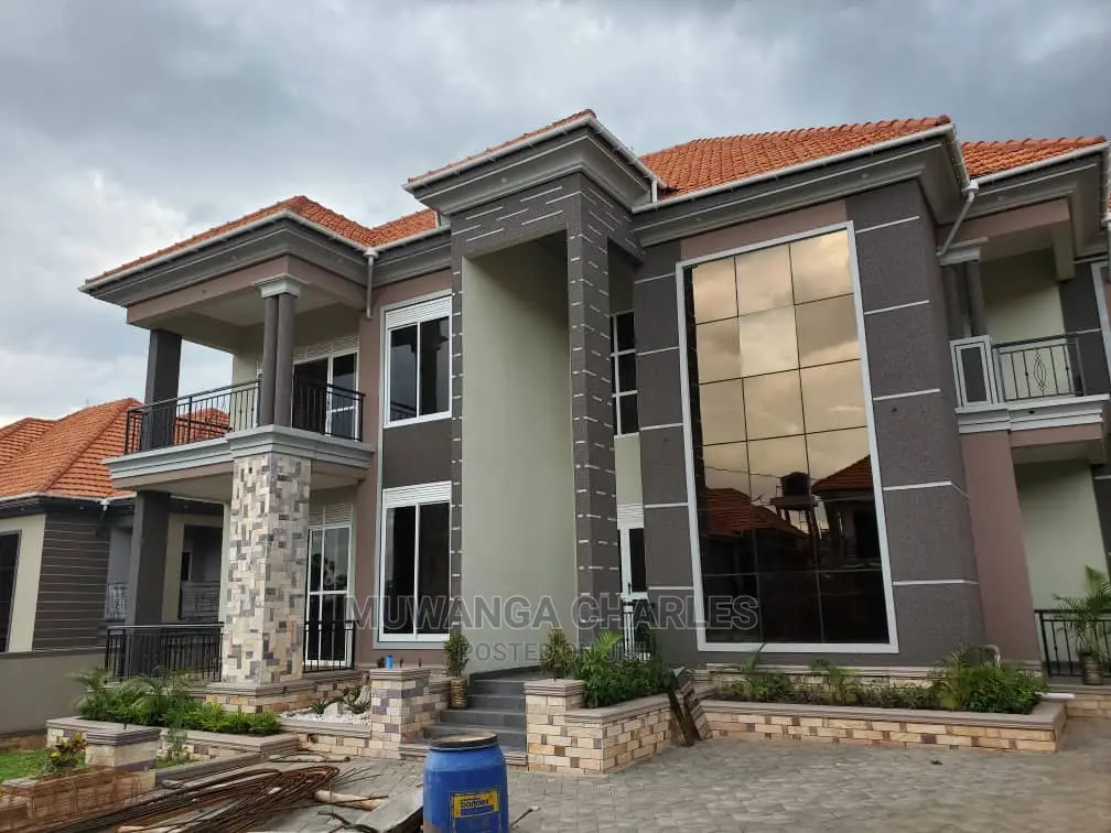 5bdrm Duplex in Fs Properties Ltd, Central Division for Sale in Central Division