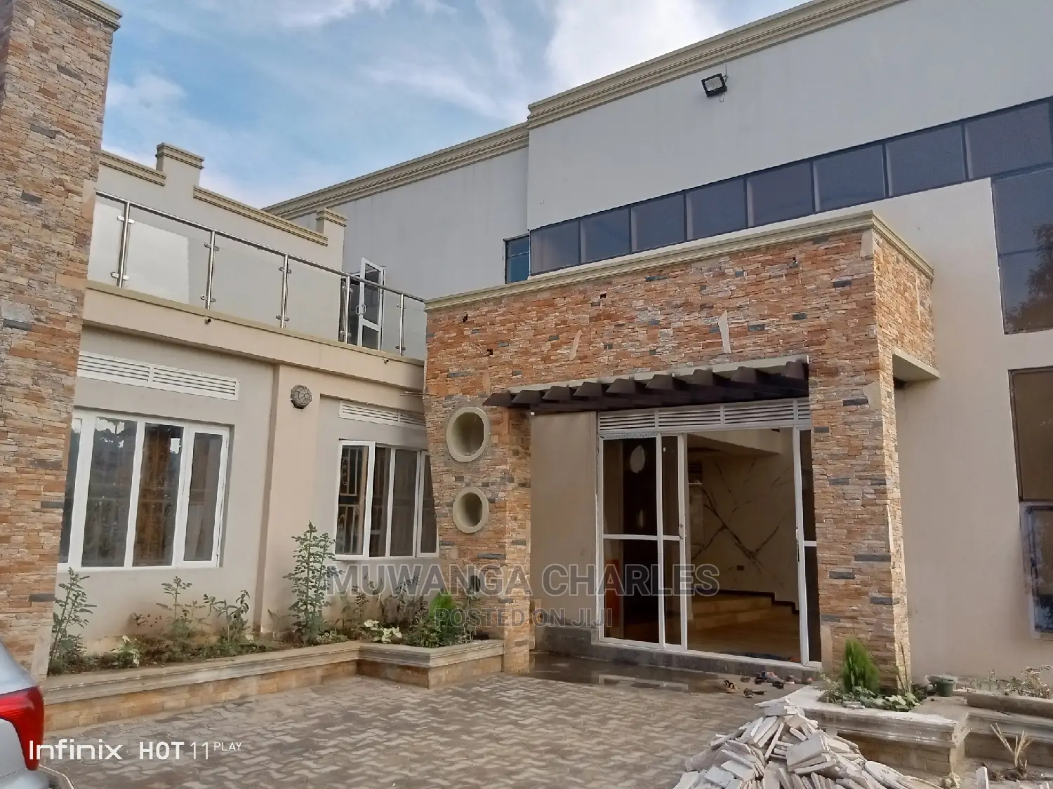 5bdrm Duplex in Fs Properties Ltd, Central Division for Sale in Central Division