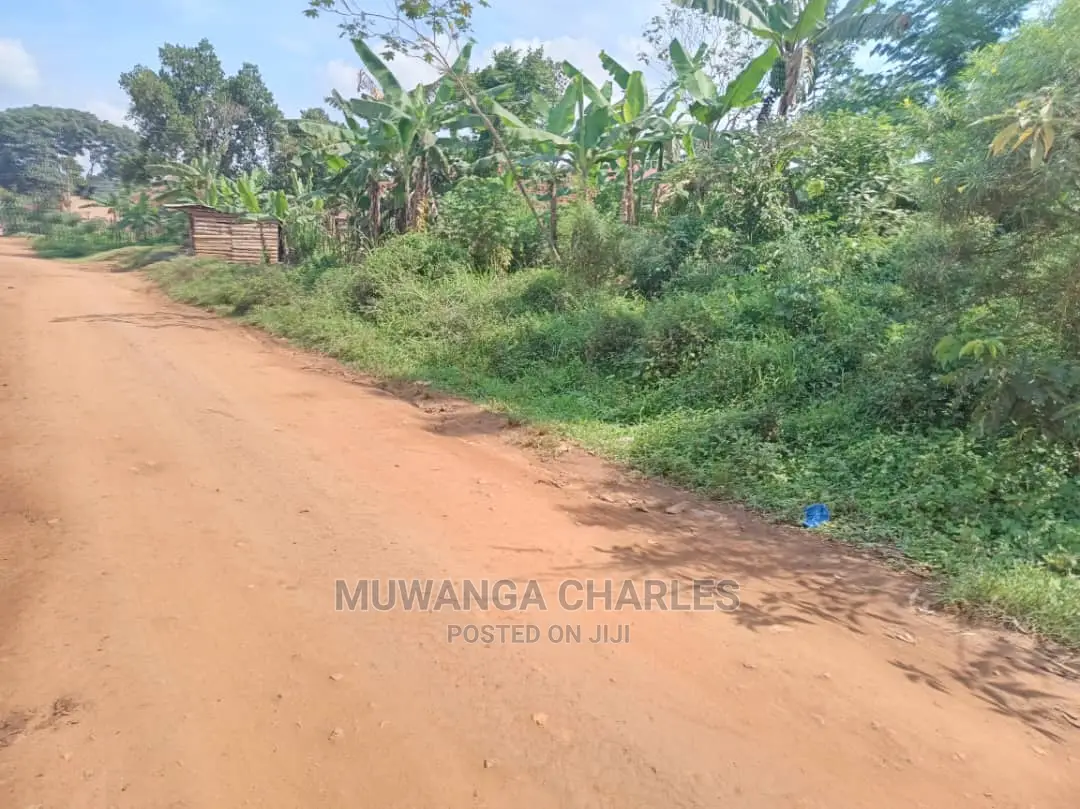 100by50ft Plot for Sale in Gayaza Kabubbu in Central Division