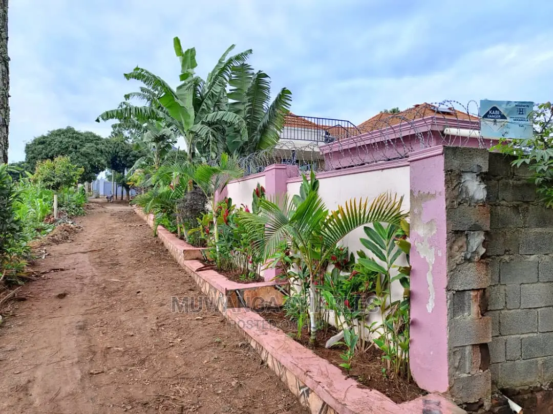 50decimals in Kajjansi Bweya for Sale in Central Division