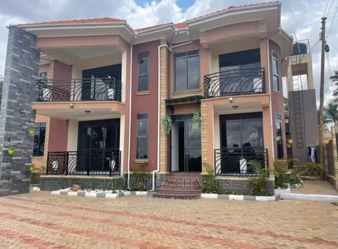5bdrm Duplex in Fs Properties Ltd, Central Division for Sale in Central Division