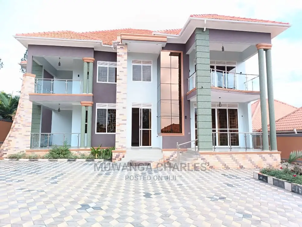 5bdrm Duplex in Fs Properties Ltd, Central Division for Sale in Central Division