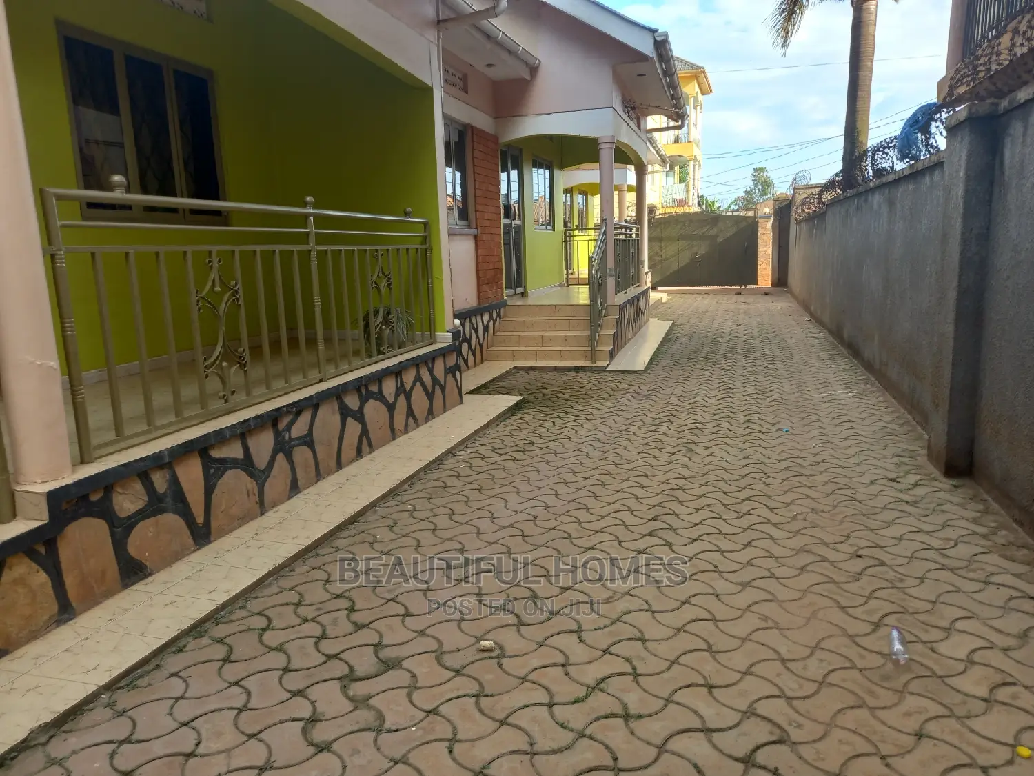 Furnished 2bdrm Apartment in Kyaliwajjara, Central Division for Sale in Central Division