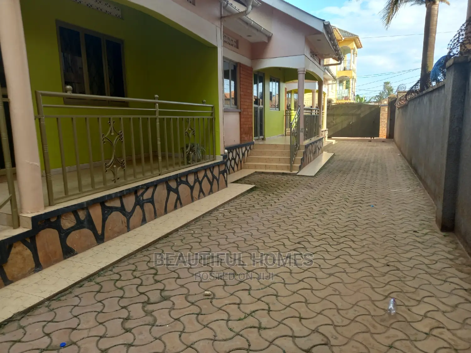 Furnished 2bdrm Apartment in Kyaliwajjara, Central Division for Sale in Central Division