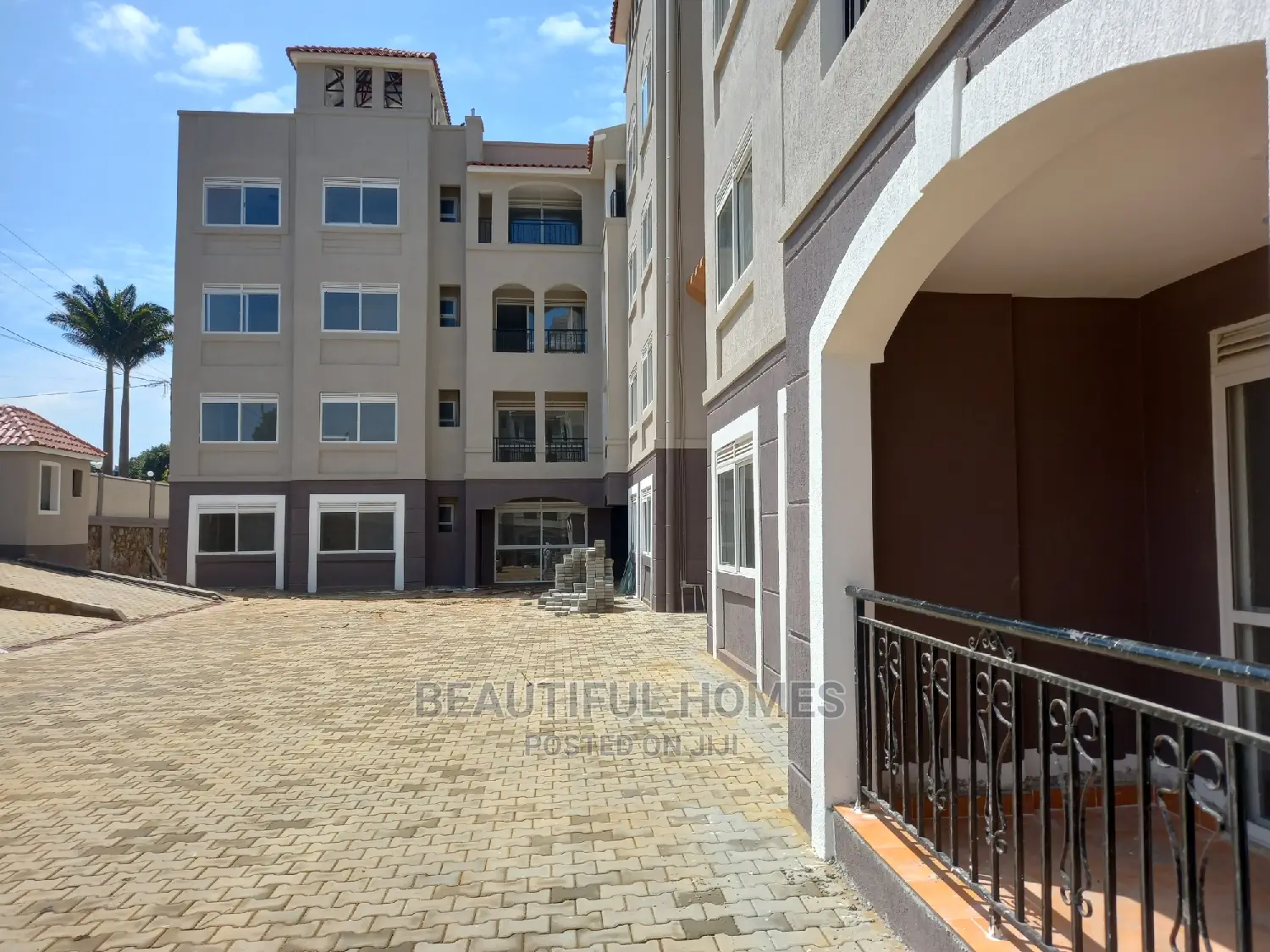 Furnished 3bdrm Condo in Naalya, Central Division for Sale in Central Division
