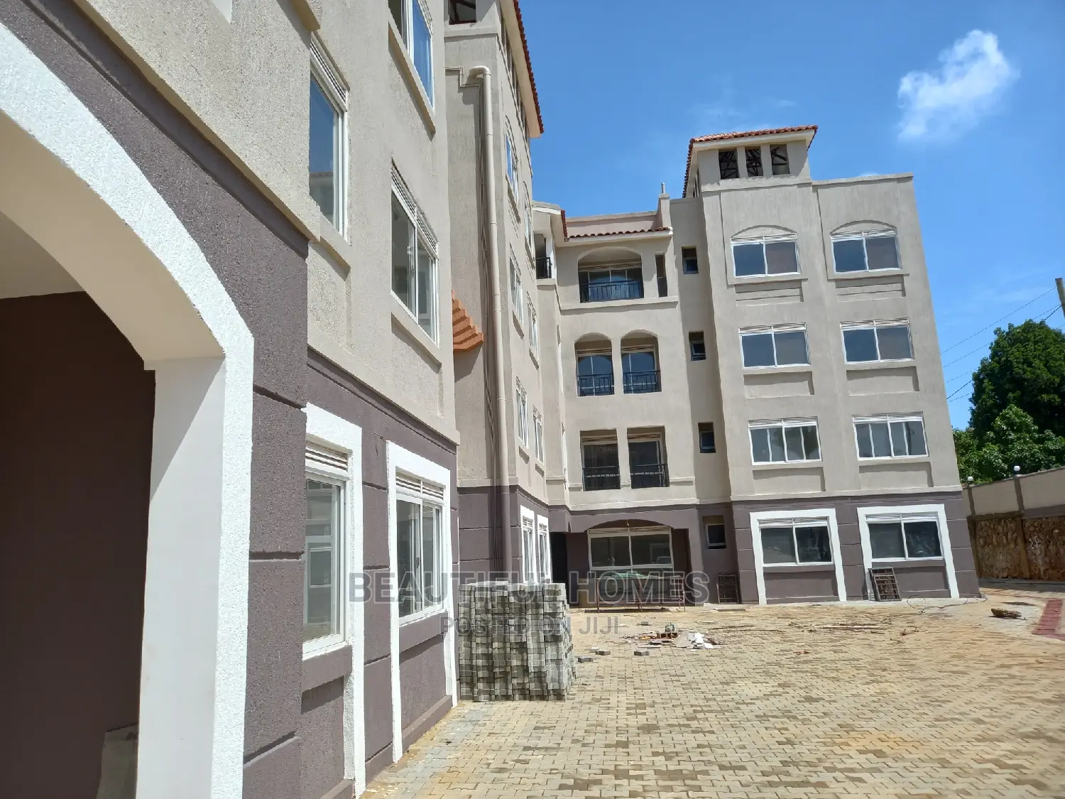 Furnished 3bdrm Condo in Naalya, Central Division for Sale in Central Division