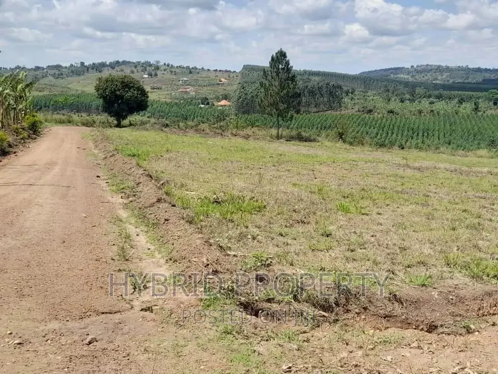 Plots for Sale at Simbamanyo~Kakiri II Land Estate~Hoima Rd in Kakiri