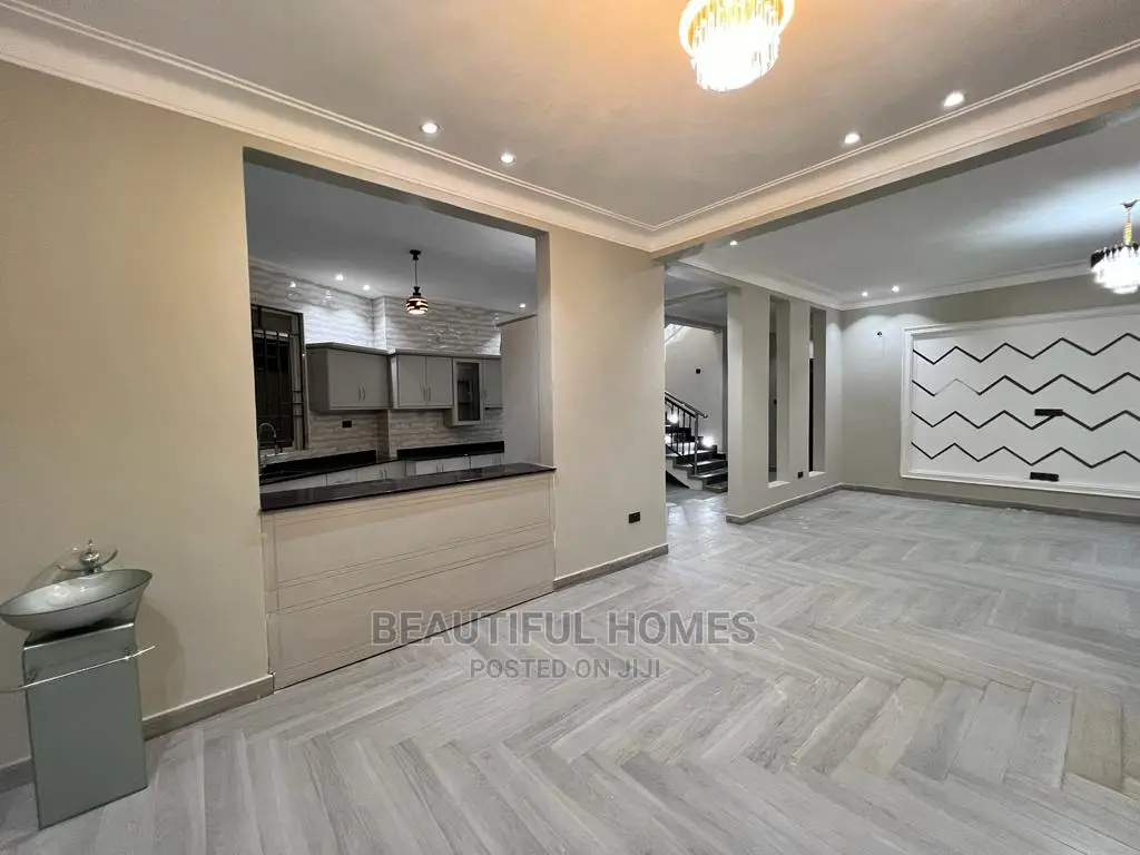 Furnished 6bdrm Mansion in Kyanja, Central Division for Sale in Central Division