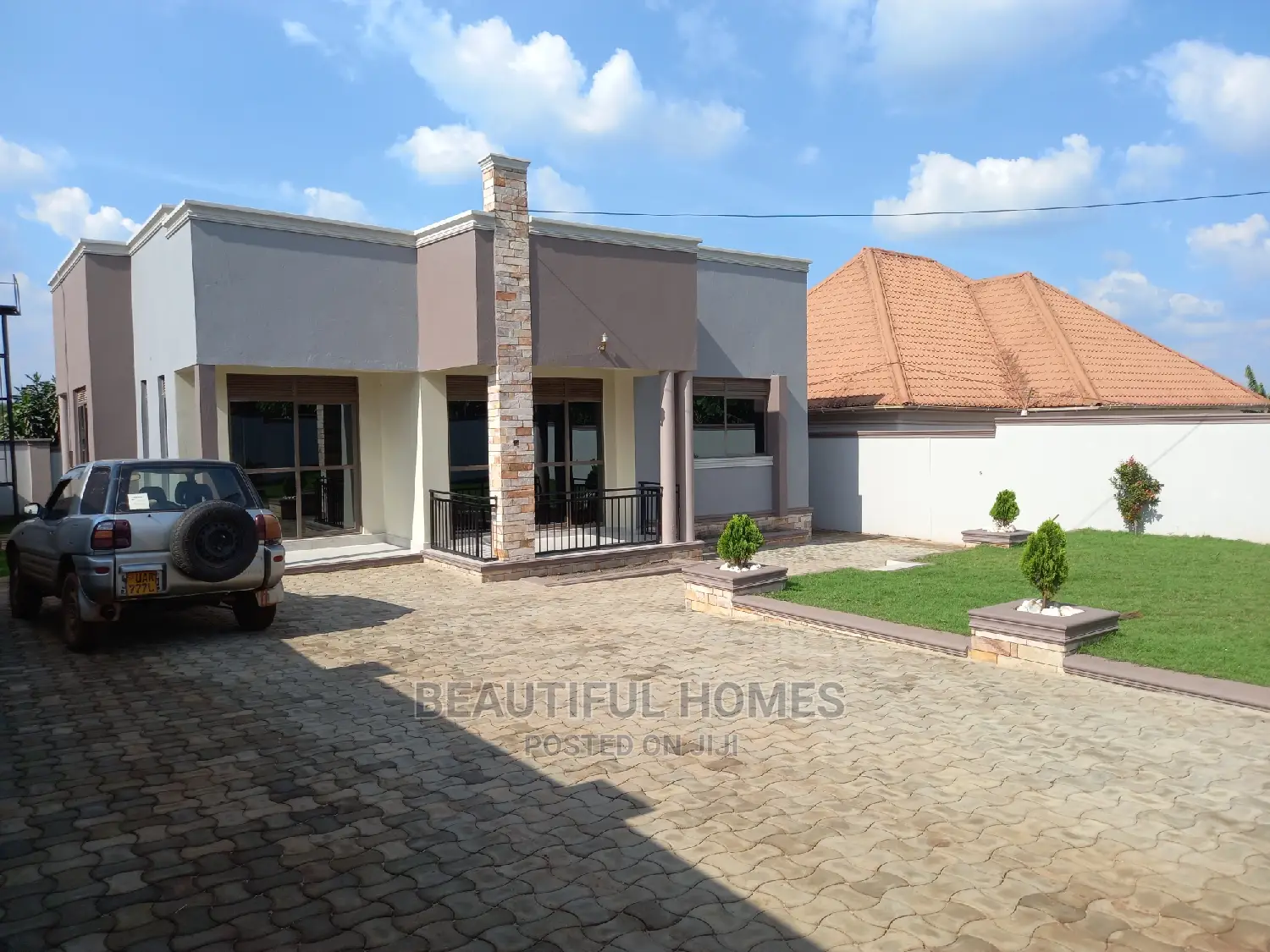 Furnished 4bdrm Bungalow in Kira for Sale in Kira