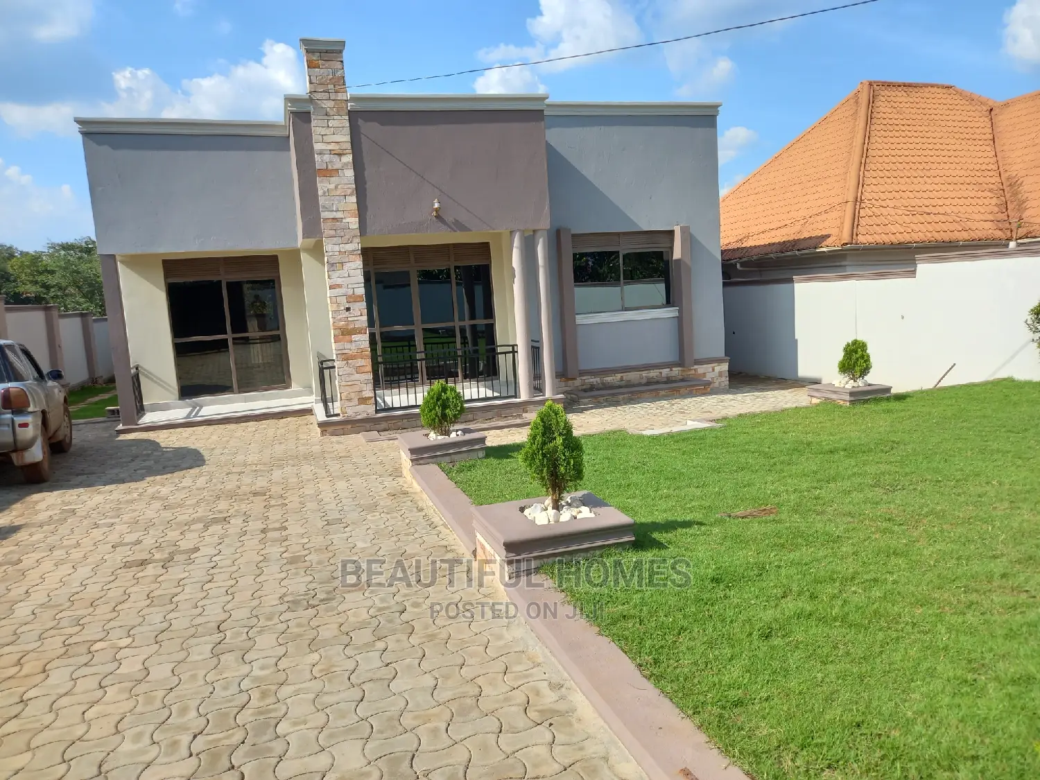 Furnished 4bdrm Maisonette in Kira for Sale in Kira