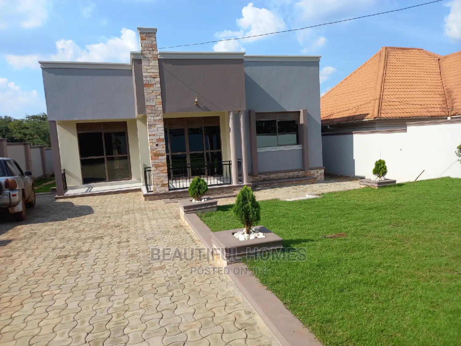 Furnished 4bdrm Maisonette in Kira for Sale in Kira