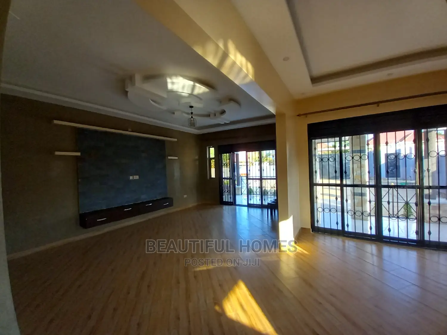 Furnished 4bdrm Bungalow in Kira for Sale in Kira