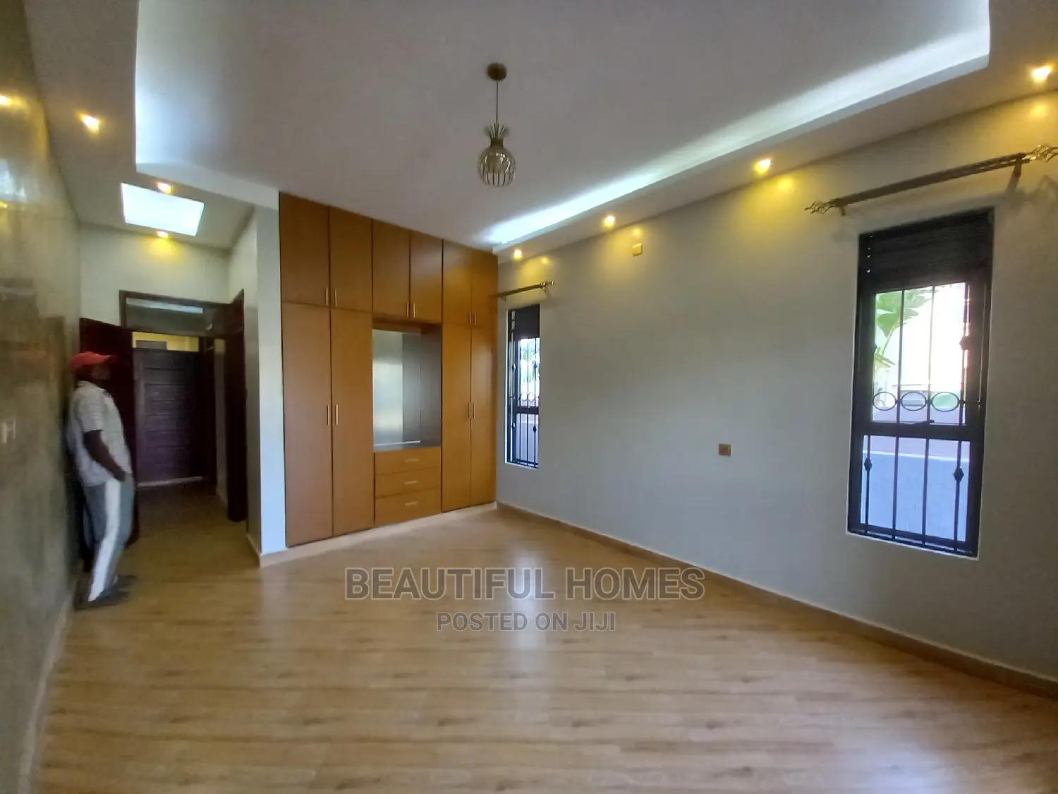 Furnished 4bdrm Bungalow in Kira for Sale in Kira