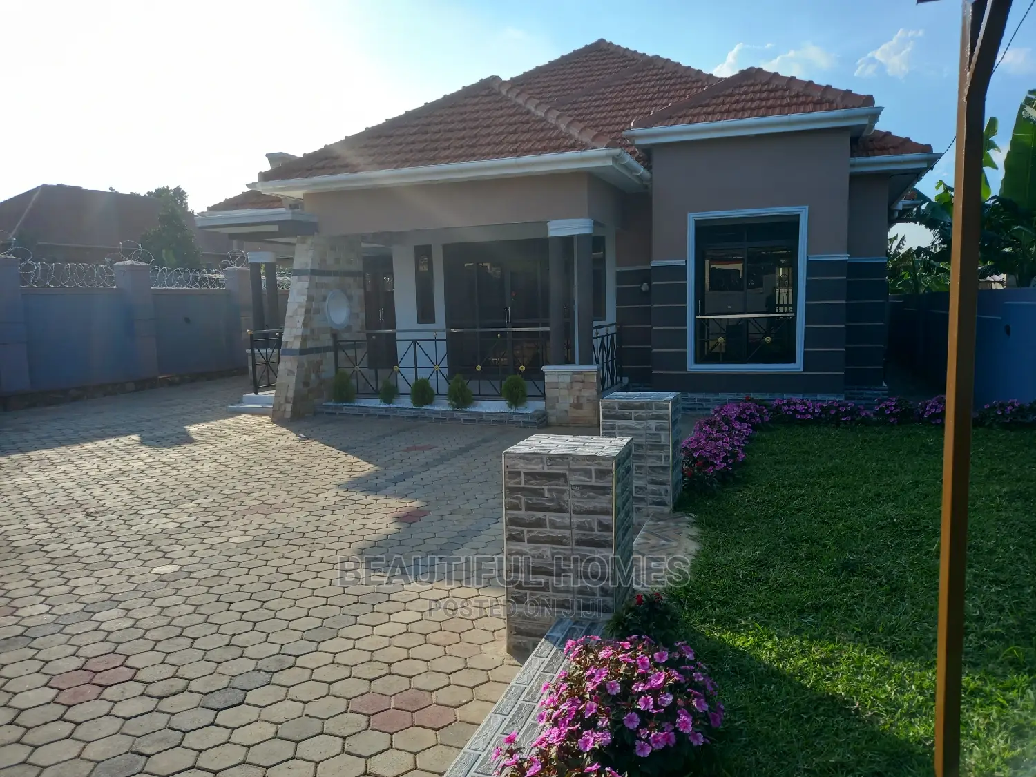 Furnished 4bdrm Maisonette in Kira for Sale in Kira