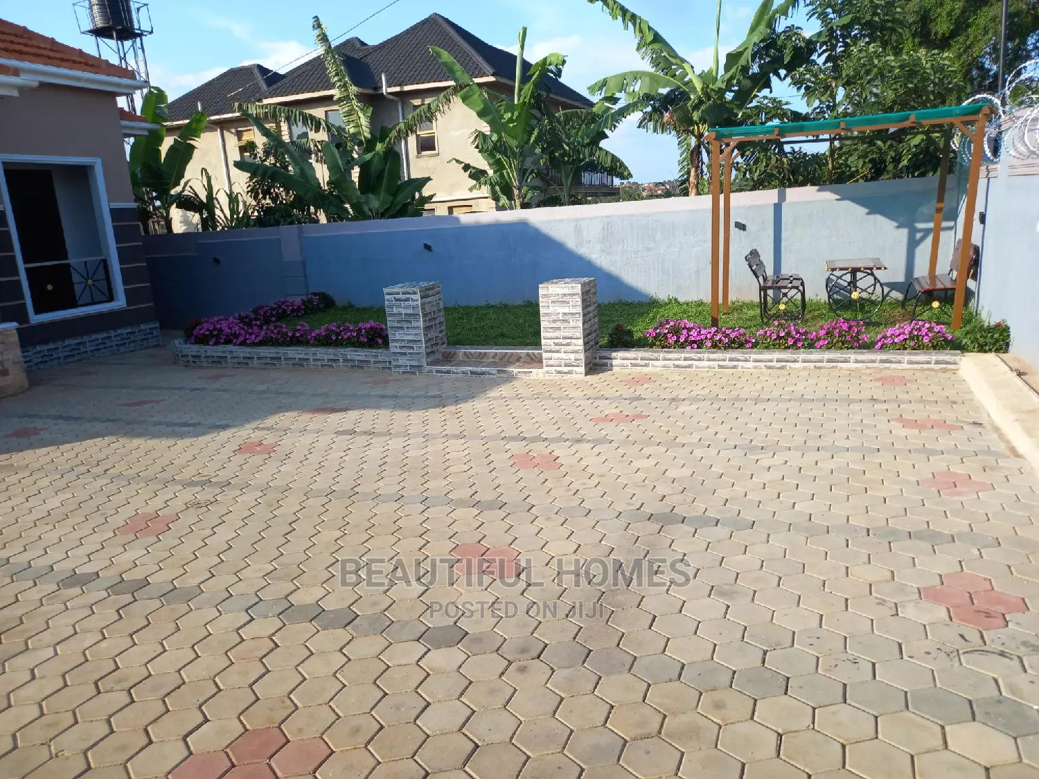 Furnished 4bdrm Maisonette in Kira for Sale in Kira